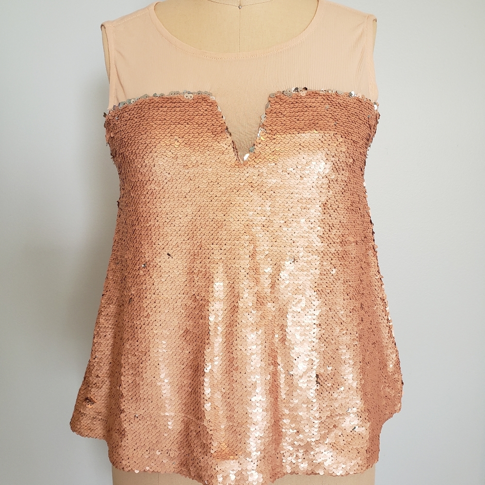 NWOT Mermaid Gianni Bini Rose Gold Sequin Top, XS